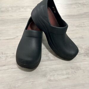 CROCS Slip Resistant Work Clogs 206061